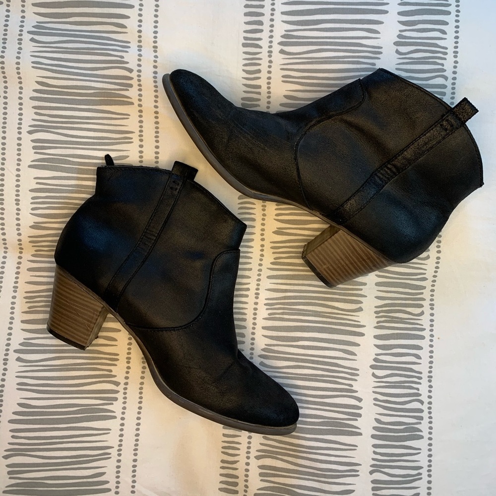 Black Western booties